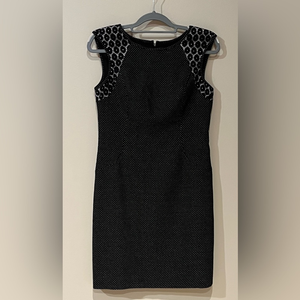 Ann Taylor flattering dress